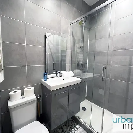 05 - Parisian Design Loft Daire *